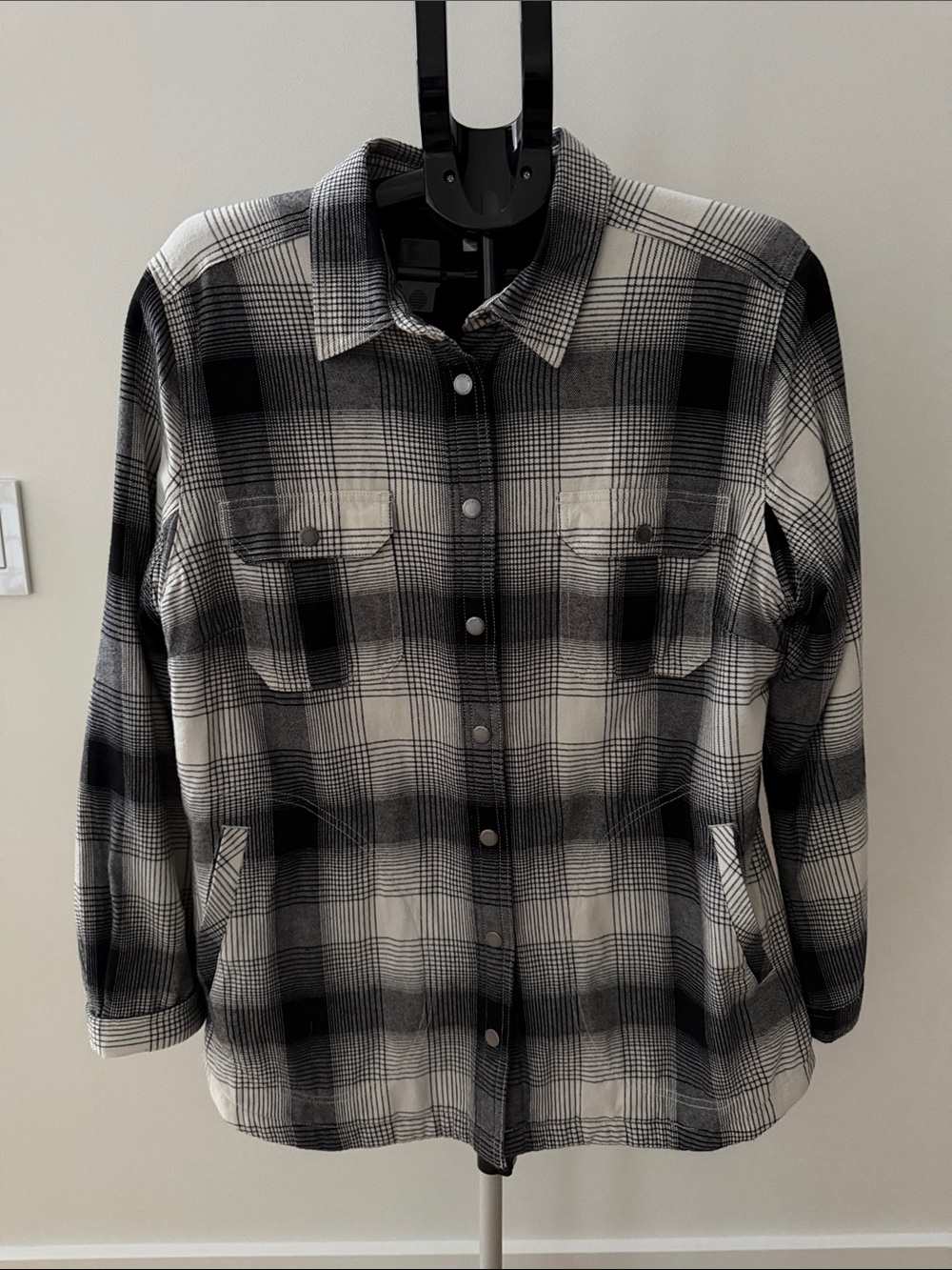 Duluth Trading Co Black & White Plaid Utility Jacket
